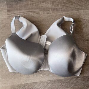 Cacique Silver LIKE NEW ✨ Gray Lightly Lined Balcony Bra - 44DD
